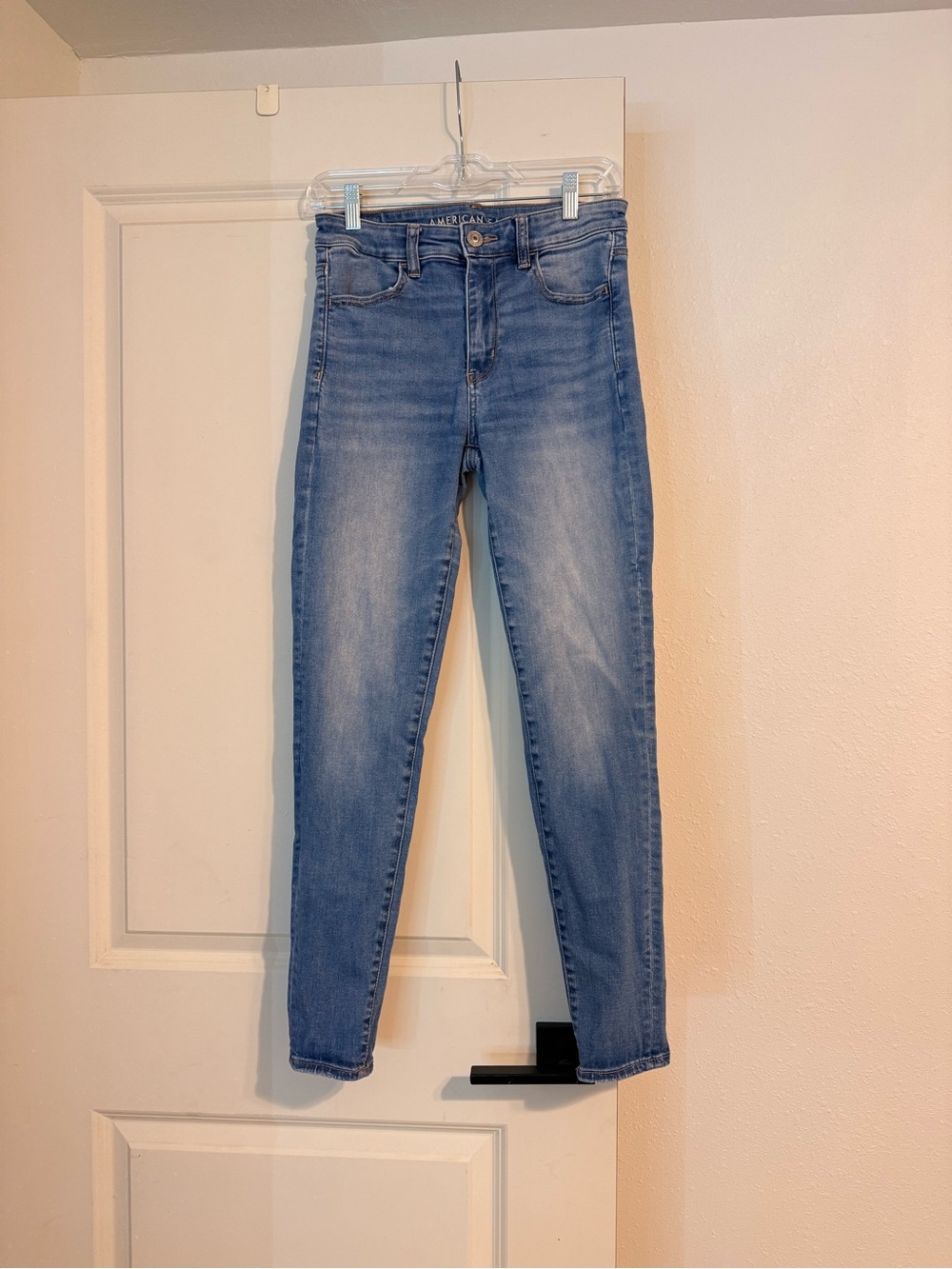 American Eagle Outfitters Women's Skinny Jeans - Light Blue Wash
